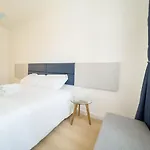 Slataper 19 Tirabora Short Rent, Con Parcheggio Privato Apartamento