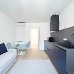 Slataper 19 Tirabora Short Rent, Con Parcheggio Privato Apartamento *