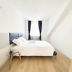 Slataper 19 Tirabora Short Rent, Con Parcheggio Privato