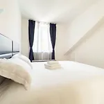 Slataper 19 Tirabora Short Rent, Con Parcheggio Privato Apartamento Trieste