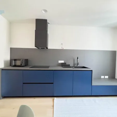 Slataper 19 Tirabora Short Rent, Con Parcheggio Privato * 的里雅斯特