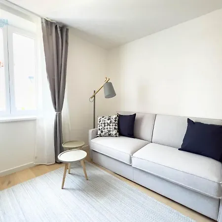 Slataper 19 Tirabora Short Rent, Con Parcheggio Privato Triest