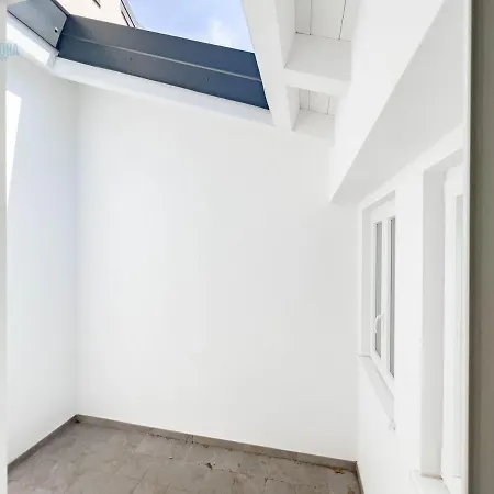 Slataper 19 Tirabora Short Rent, Con Parcheggio Privato Triest