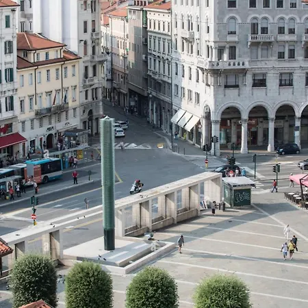 Slataper 19 Tirabora Short Rent, Con Parcheggio Privato